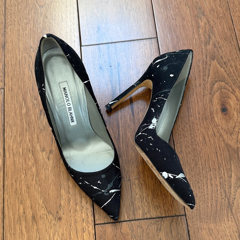 Manolo Blahnik Black and White Paint-Splash Pointed-Toe Pumps
